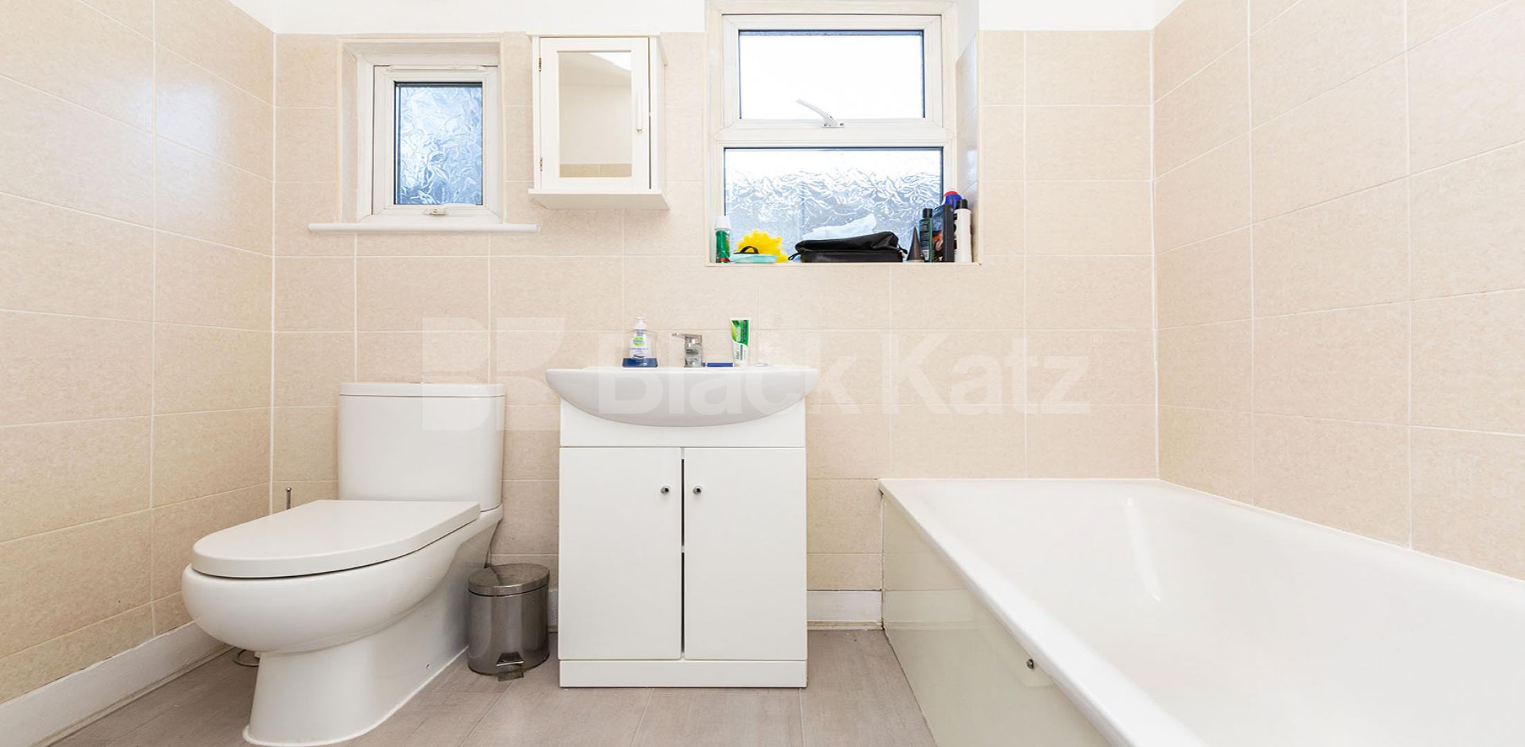 			Plus large study, 2 Bedroom, 1 bath, 1 reception Flat			 Coleraine road, Wood Green